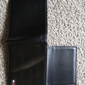 Tommy Hilfiger Black Leather Wallet